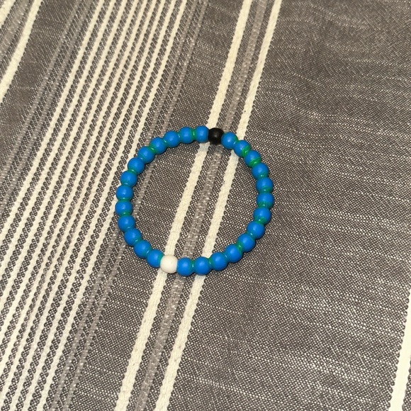 Lokai Bracelet - Picture 3 of 5